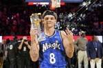 去年的今天：麦克朗扣篮大赛拿下三连冠 NBA历史第一人！