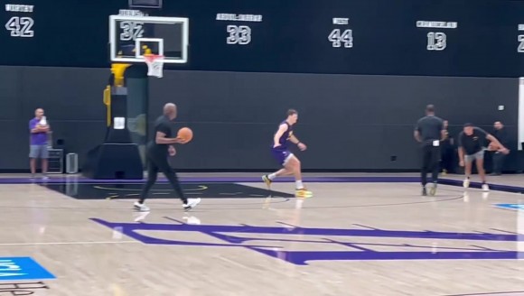 凯斯勒很强啊能力能外！训练之余拉出去扔三分连续飚中